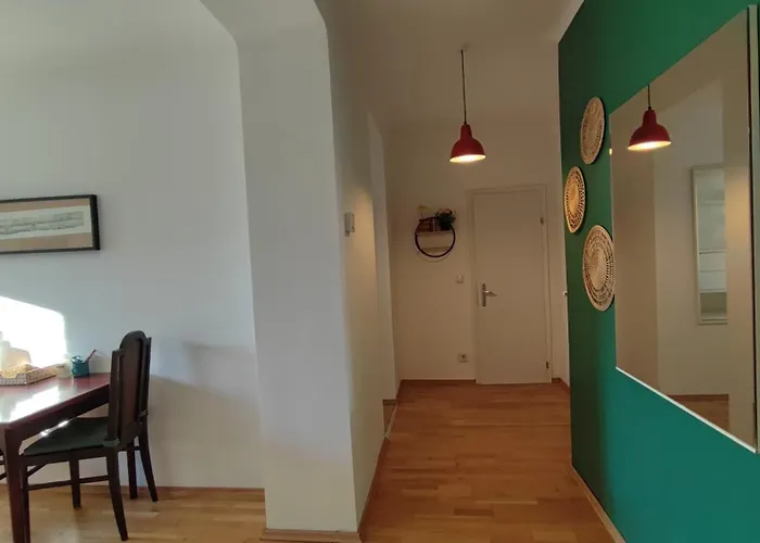 Apartment Sonnige Mit Parkblick Nahe Schoenbrunn